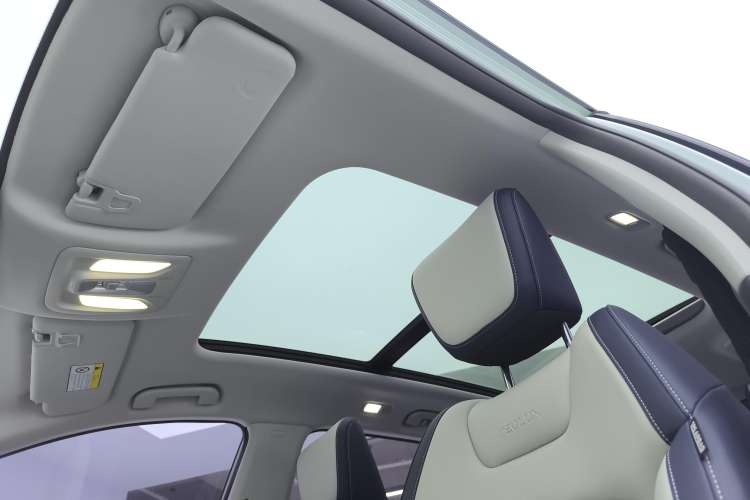 Used Dongfeng Aeolus Huge 2022 Mach Dual-Motor 1.5T MHD Dare-to-Dream Edition Headliner
