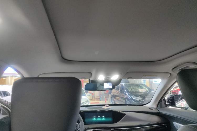 Used Dongfeng Aeolus Huge 2022 Mach Power 1.5T Dare-to-Drive Edition · Enjoyably悦 Headliner