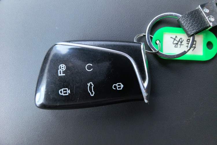 Used Dongfeng Aeolus Huge 2022 Mach Dual-Motor 1.5T MHD Dare-to-Dream Edition Interior 1