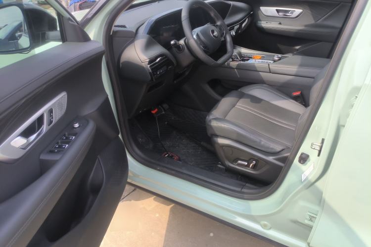 Used Dongfeng Aeolus Huge 2022 Mach Dual-Motor 1.5T MHD Dare-to-Dream Edition Interior 3
