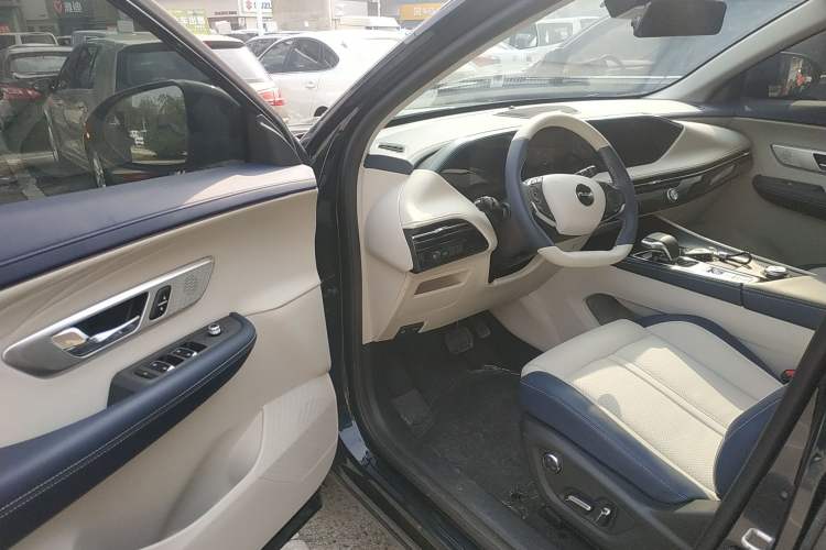 Used Dongfeng Aeolus Huge 2022 Mach Power 1.5T Dare-to-Love Edition Interior 3