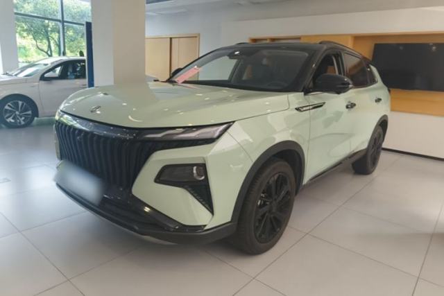 Dongfeng Aeolus Huge 2022 Mach Dual-Motor 1.5T MHD Dare-to-Dream Edition مستعملة