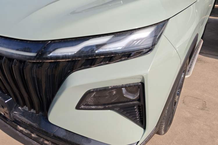 Used Dongfeng Aeolus Huge 2022 Mach Dual-Motor 1.5T MHD Dare-to-Dream Edition Left Front Headlight