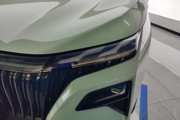 Used Dongfeng Aeolus Huge 2022 Mach Dual-Motor 1.5T MHD Dare-to-Dream Edition Left Front Headlight