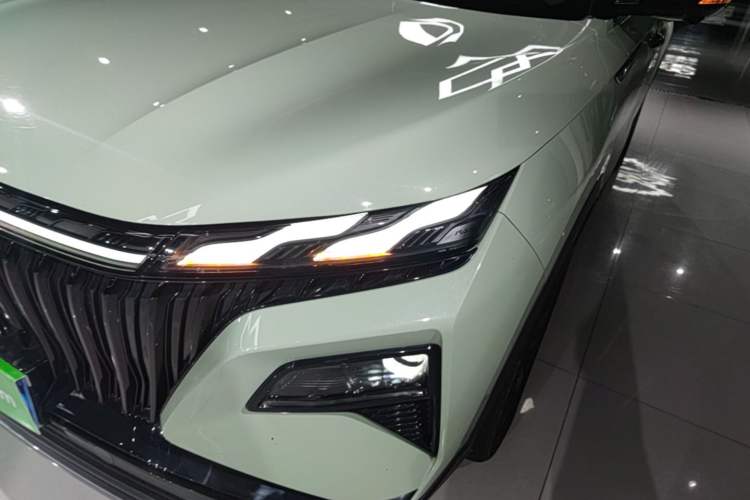 Used Dongfeng Aeolus Huge 2022 Mach Power 1.5T Dare-to-Drive Edition · Enjoyably悦 Left Front Headlight