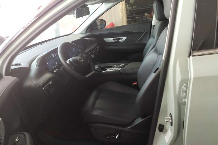 Used Dongfeng Aeolus Huge 2022 Mach Dual-Motor 1.5T MHD Dare-to-Dream Edition Left Front Seat