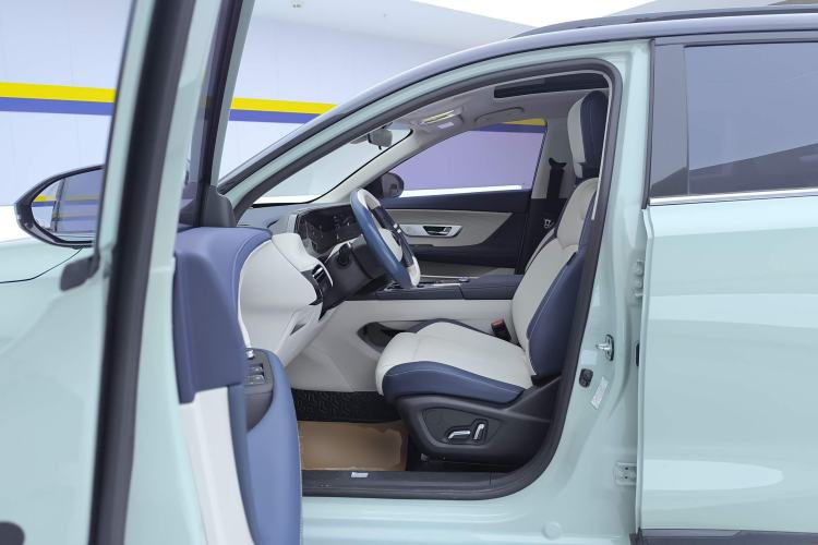 Used Dongfeng Aeolus Huge 2022 Mach Dual-Motor 1.5T MHD Dare-to-Dream Edition Left Front Seat