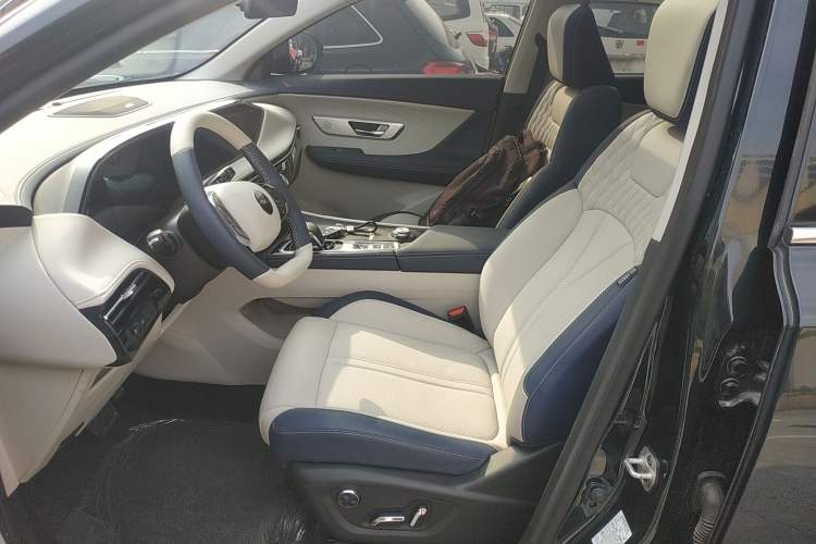 Used Dongfeng Aeolus Huge 2022 Mach Power 1.5T Dare-to-Love Edition Left Front Seat