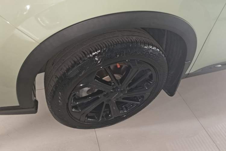 Used Dongfeng Aeolus Huge 2022 Mach Power 1.5T Dare-to-Drive Edition · Enjoyably悦 Left Front Wheel Hub