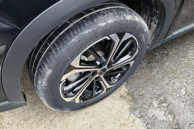 Used Dongfeng Aeolus Huge 2022 Mach Power 1.5T DareDrive Edition · Smart Left Front Wheel Hub