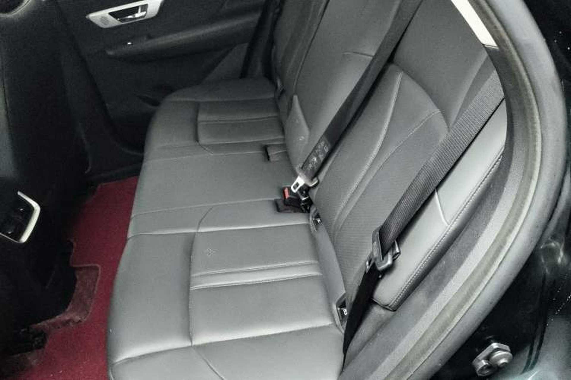 Used Dongfeng Aeolus Huge 2022 Mach Power 1.5T DareDrive Edition · Smart Left Rear Seat