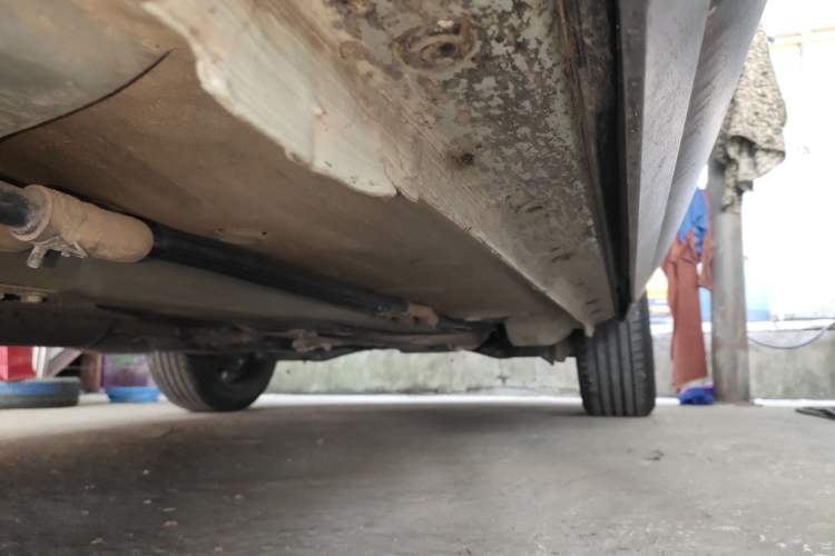 Used Dongfeng Aeolus Huge 2022 Mach Dual-Motor 1.5T MHD Dare-to-Dream Edition Left Side Sill