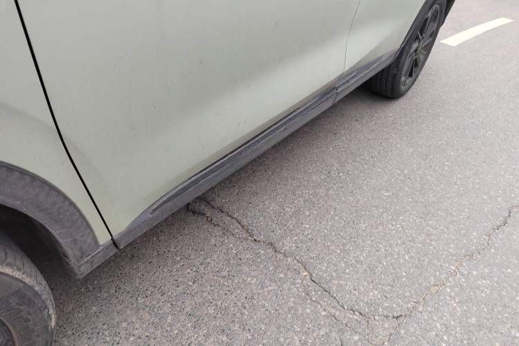 Used Dongfeng Aeolus Huge 2022 Mach Power 1.5T Dare-to-Enjoy Edition · Yue Left Side Sill