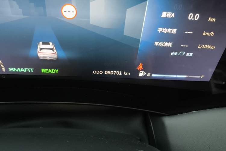 Used Dongfeng Aeolus Huge 2022 Mach Dual-Motor 1.5T MHD Dare-to-Dream Edition Odometer Close Up