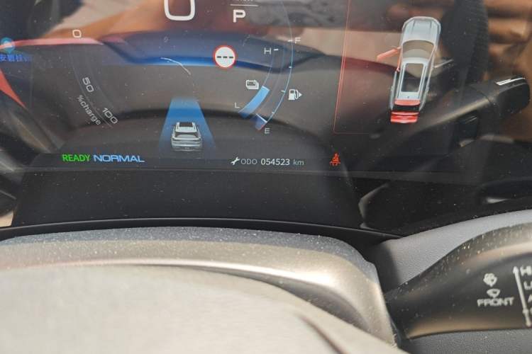 Used Dongfeng Aeolus Huge 2022 Mach Dual-Motor 1.5T MHD Dare-to-Dream Edition Odometer Close Up