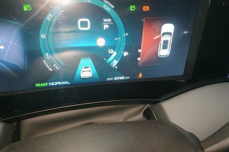 Used Dongfeng Aeolus Huge 2022 Mach Dual-Motor 1.5T MHD Dare-to-Dream Edition Odometer Close Up