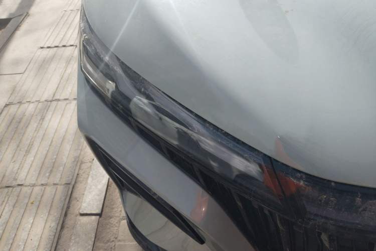 Used Dongfeng Aeolus Huge 2022 Mach Dual-Motor 1.5T MHD Dare-to-Dream Edition Right Front Headlight
