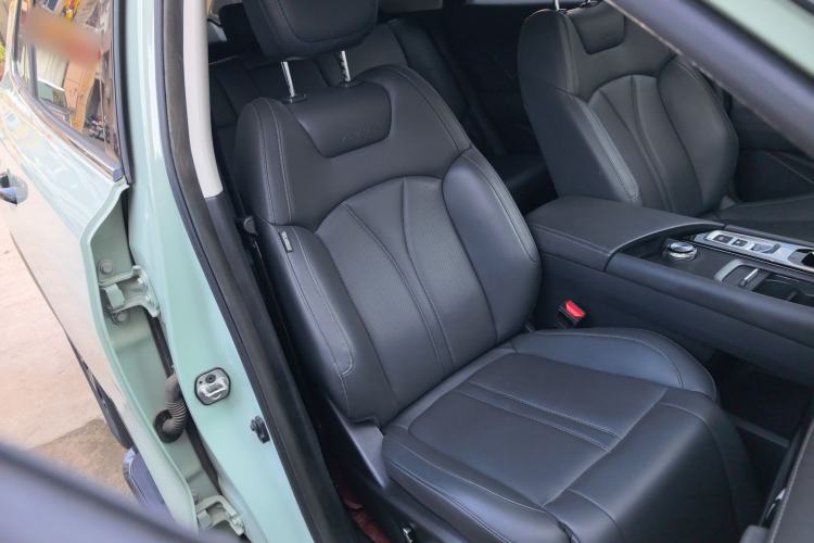 Used Dongfeng Aeolus Huge 2022 Mach Dual-Motor 1.5T MHD Dare-to-Dream Edition Right Front Seat