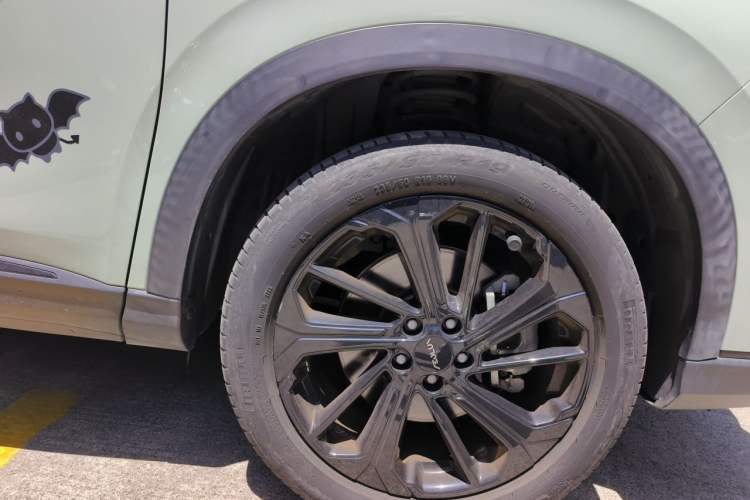 Used Dongfeng Aeolus Huge 2022 Mach Power 1.5T Dare-to-Love Edition Right Front Wheel Hub