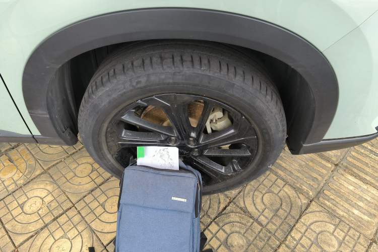 Used Dongfeng Aeolus Huge 2022 Mach Power 1.5T Dare-to-Drive Edition · Enjoyably悦 Right Front Wheel Hub