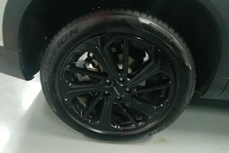 Used Dongfeng Aeolus Huge 2022 Mach Dual-Motor 1.5T MHD Dare-to-Dream Edition Right Rear Wheel Hub