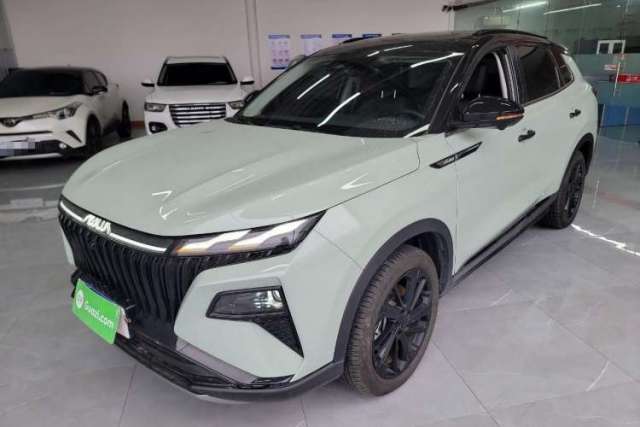 Used Dongfeng Aeolus Huge 2022 Mach Dual-Motor 1.5T MHD Dare-to-Dream Edition