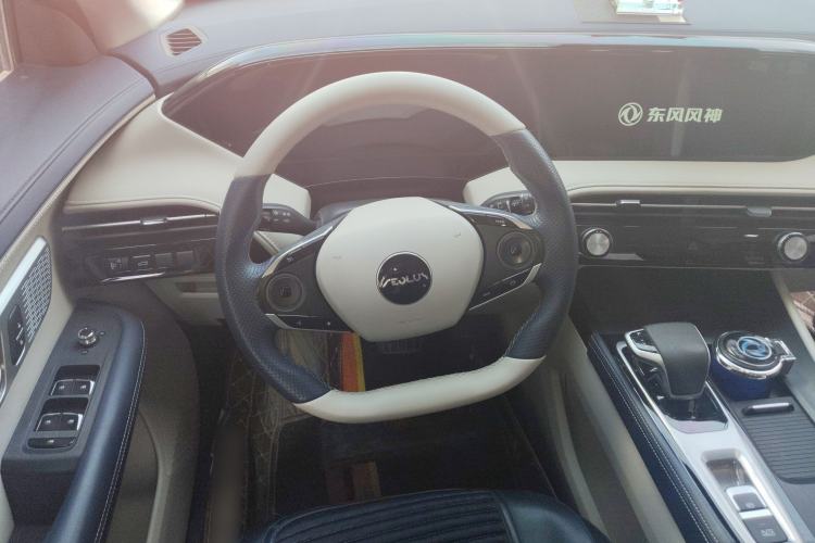 Used Dongfeng Aeolus Huge 2022 Mach Dual-Motor 1.5T MHD Dare-to-Dream Edition Steering Wheel