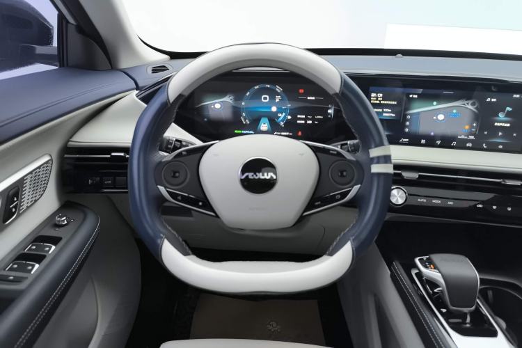Used Dongfeng Aeolus Huge 2022 Mach Dual-Motor 1.5T MHD Dare-to-Dream Edition Steering Wheel