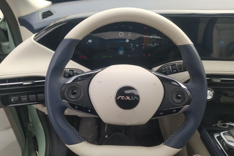 Used Dongfeng Aeolus Huge 2022 Mach Dual-Motor 1.5T MHD Dare-to-Dream Edition Steering Wheel