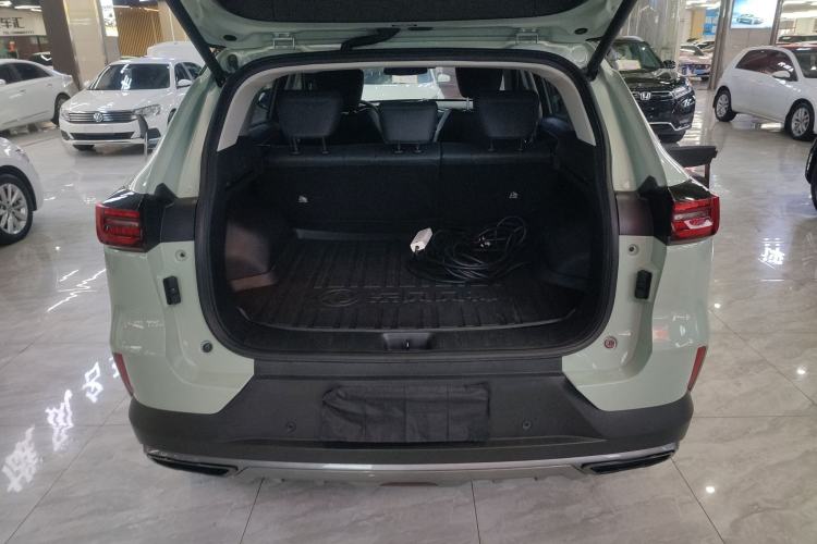 Used Dongfeng Aeolus Huge 2022 Mach Power 1.5T Dare-to-Drive Edition · Enjoyably悦 Trunk