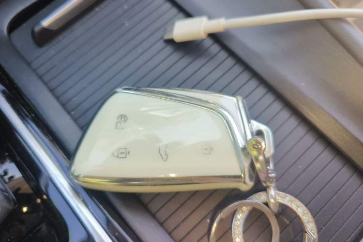 Used Dongfeng Aeolus Huge 2022 Mach Power 1.5T Dare-to-Love Edition Vehicle Key