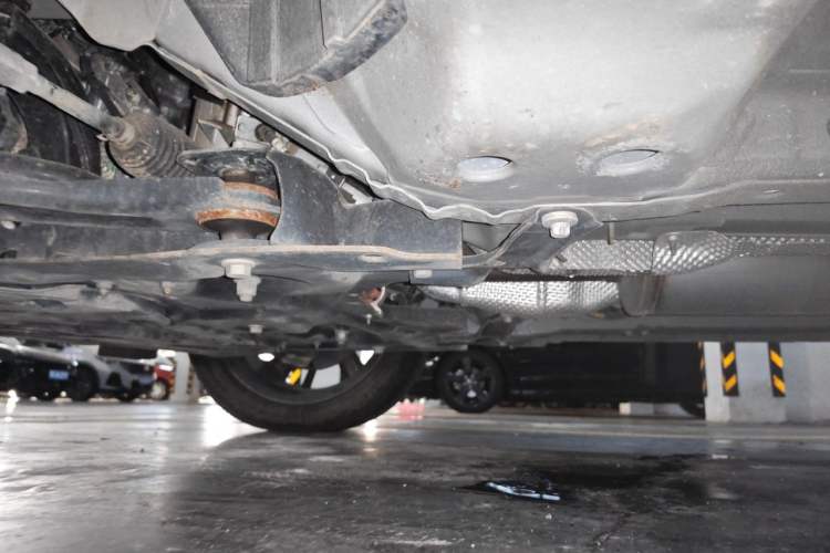 Used Dongfeng Aeolus Huge 2022 Mach Power 1.5T Dare-to-Love Edition Chassis Front Left