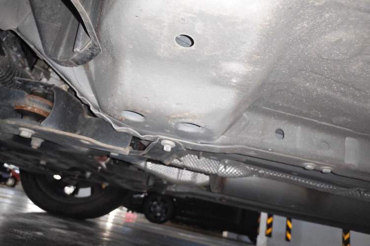 Used Dongfeng Aeolus Huge 2022 Mach Power 1.5T Dare-to-Love Edition Chassis Front