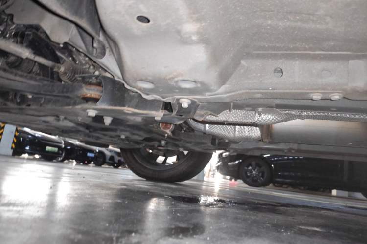 Used Dongfeng Aeolus Huge 2022 Mach Power 1.5T Dare-to-Love Edition Chassis Rear Left