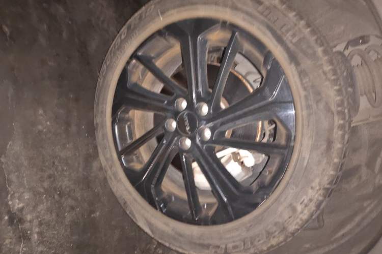 Used Dongfeng Aeolus Huge 2022 Mach Power 1.5T Dare-to-Love Edition Right Front Wheel Hub