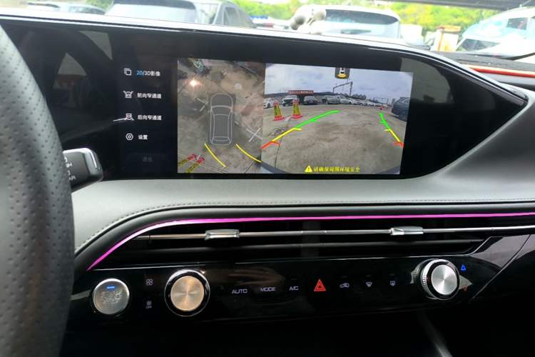 Used Dongfeng Aeolus Huge 2022 Mach Dual-Motor 1.5T MHD Dare-to-Dream Edition Audio And AC Panel