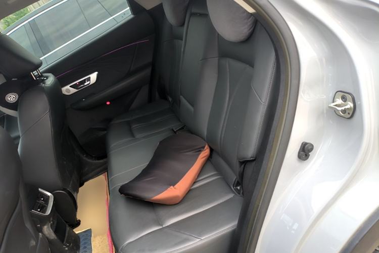 Used Dongfeng Aeolus Huge 2022 Mach Dual-Motor 1.5T MHD Dare-to-Dream Edition Left Rear Seat