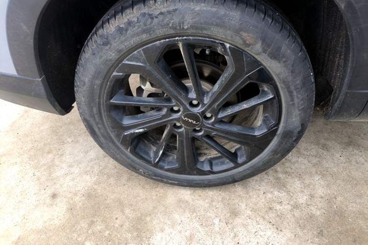 Used Dongfeng Aeolus Huge 2022 Mach Dual-Motor 1.5T MHD Dare-to-Dream Edition Right Rear Wheel Hub