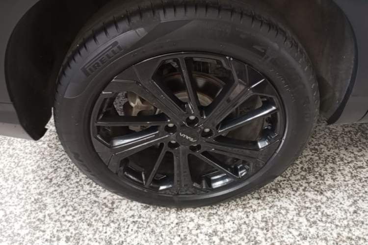 Used Dongfeng Aeolus Huge 2022 Mach Dual-Motor 1.5T MHD Dare-to-Dream Edition Right Rear Wheel Hub