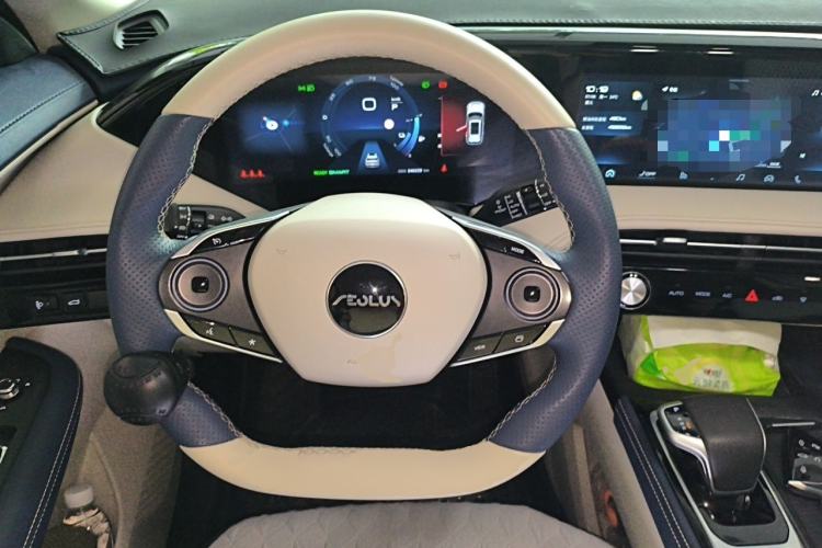 Used Dongfeng Aeolus Huge 2022 Mach Dual-Motor 1.5T MHD Dare-to-Dream Edition Steering Wheel