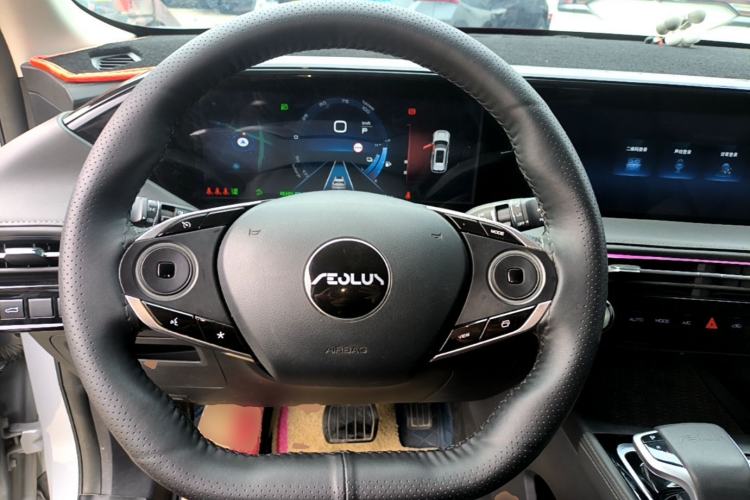 Used Dongfeng Aeolus Huge 2022 Mach Dual-Motor 1.5T MHD Dare-to-Dream Edition Steering Wheel