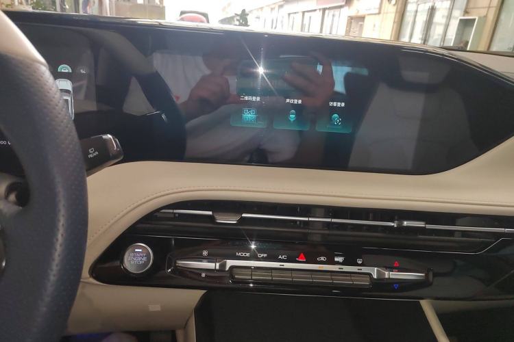Used Dongfeng Aeolus Huge 2022 Mach Power 1.5T DareDrive Edition · Smart Audio And AC Panel