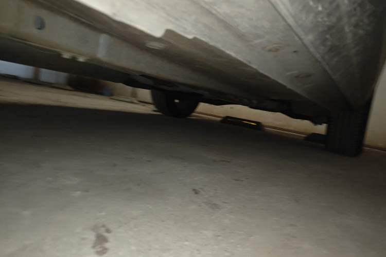 Used Dongfeng Aeolus Huge 2022 Mach Power 1.5T Dare-to-Love Edition Chassis Front Left