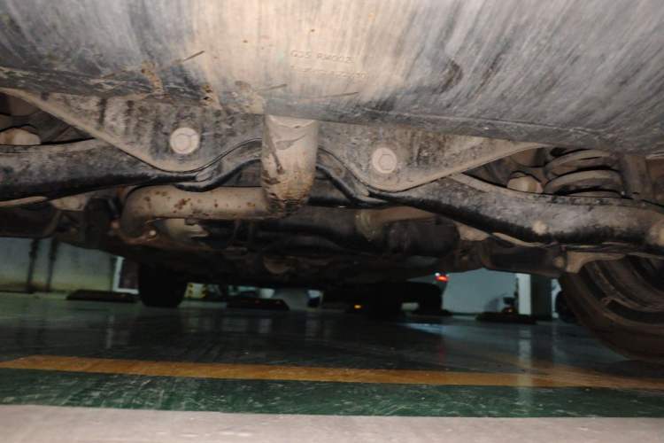 Used Dongfeng Aeolus Huge 2022 Mach Dual-Motor 1.5T MHD Dare-to-Dream Edition Chassis Rear