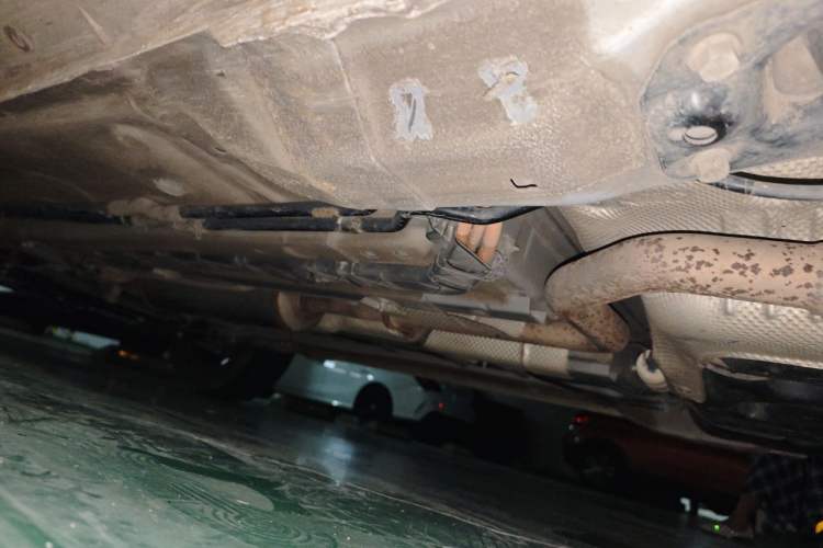 Used Dongfeng Aeolus Huge 2022 Mach Dual-Motor 1.5T MHD Dare-to-Dream Edition Chassis Rear Left