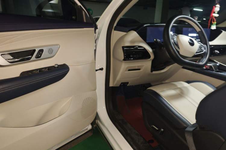 Used Dongfeng Aeolus Huge 2022 Mach Dual-Motor 1.5T MHD Dare-to-Dream Edition Driver Seat