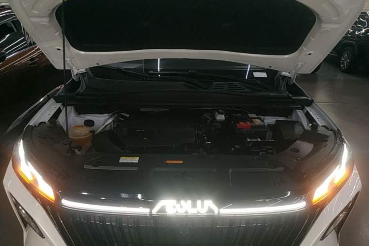 Used Dongfeng Aeolus Huge 2022 Mach Power 1.5T DareDrive Edition · Smart Engine Bay