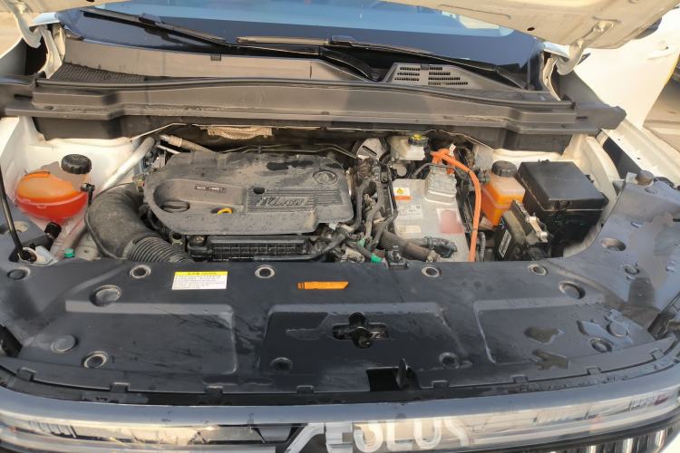 Used Dongfeng Aeolus Huge 2022 Mach Dual-Motor 1.5T MHD Dare-to-Dream Edition Engine Bay