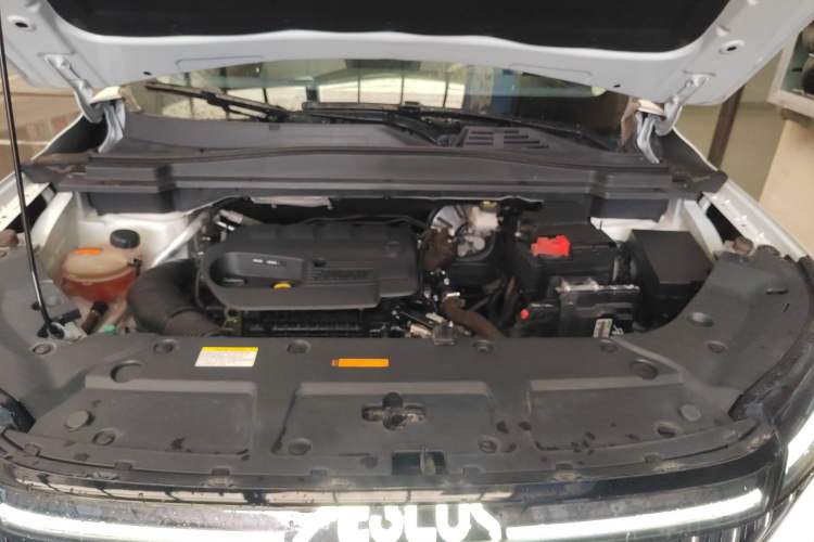 Used Dongfeng Aeolus Huge 2022 Mach Power 1.5T DareDrive Edition · Smart Engine Bay