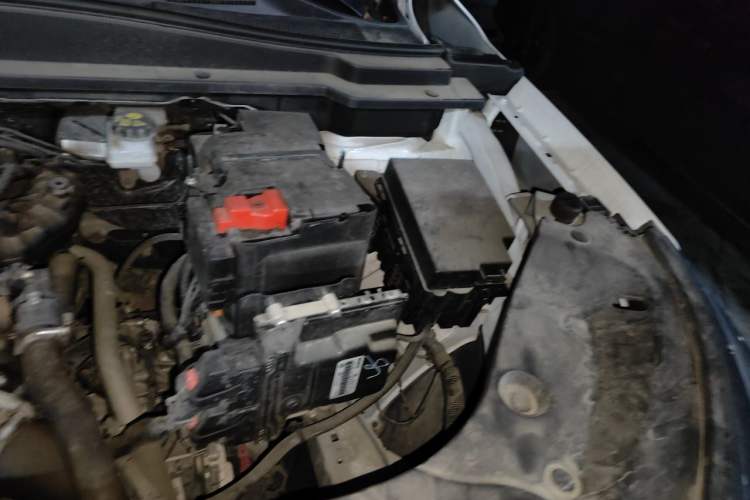 Used Dongfeng Aeolus Huge 2022 Mach Power 1.5T DareDrive Edition · Smart Engine Bay Left